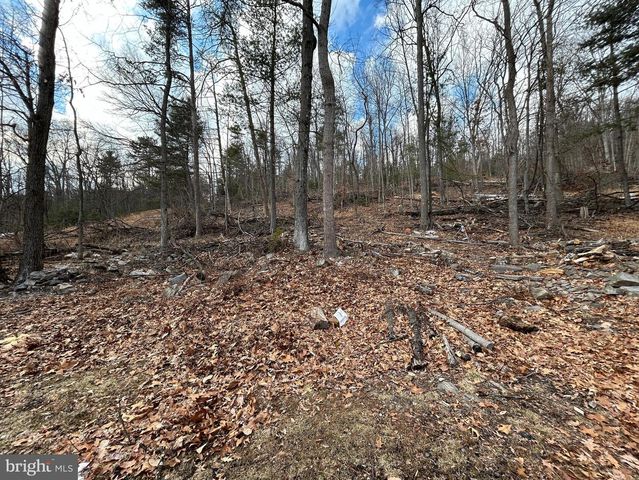 4743, 4745, 4747 CHAMBERSBURG RD, Gettysburg, PA 17325