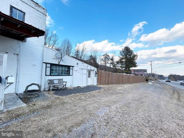 4743, 4745, 4747 CHAMBERSBURG RD, Gettysburg, PA 17325