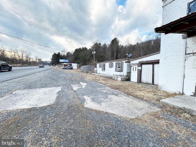 4743, 4745, 4747 CHAMBERSBURG RD, Gettysburg, PA 17325