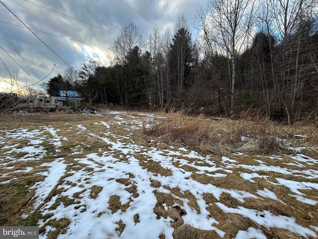 4743, 4745, 4747 CHAMBERSBURG RD, Gettysburg, PA 17325