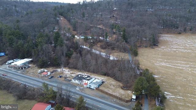 4743, 4745, 4747 CHAMBERSBURG RD, Gettysburg, PA 17325