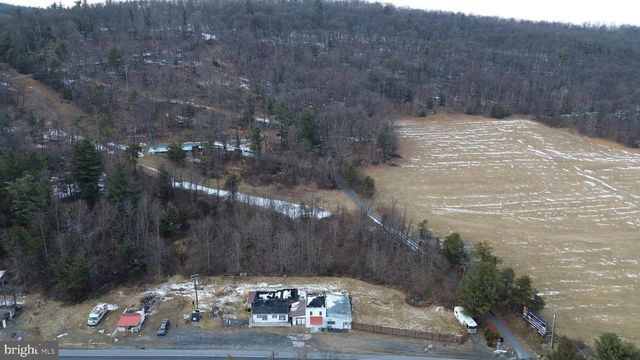 4743, 4745, 4747 CHAMBERSBURG RD, Gettysburg, PA 17325