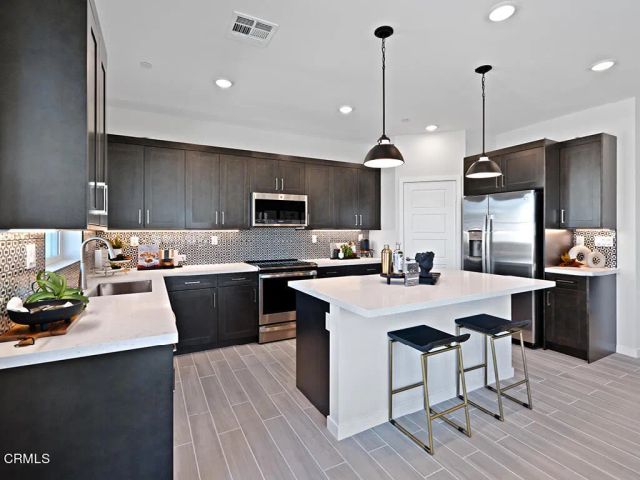 3838 Silvergrass Lane, Piru, CA 93040