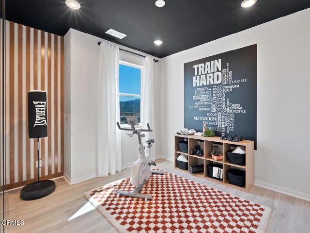 3838 Silvergrass Lane, Piru, CA 93040