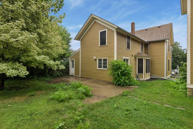 1004 6th Street S, Stillwater, MN 55082