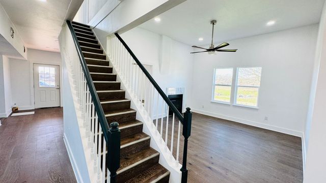1084 Fm 812, Cedar Creek, TX 78612