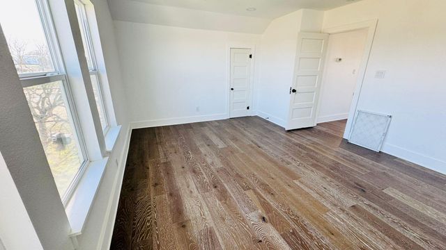 1084 Fm 812, Cedar Creek, TX 78612