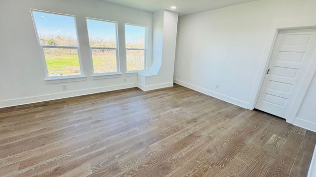 1084 Fm 812, Cedar Creek, TX 78612