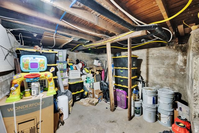 601 S 400 E, Springville, UT 84663