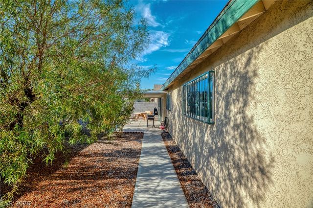 3730 Greenwood Dr., Las Vegas, NV 89103
