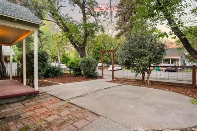 1421 Hobart Street, Chico, CA 95926