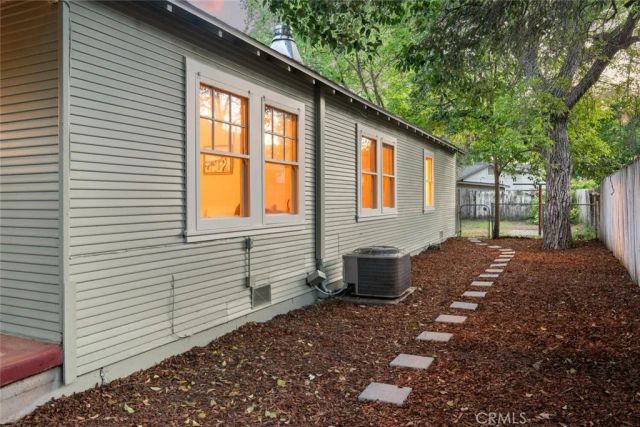 1421 Hobart Street, Chico, CA 95926