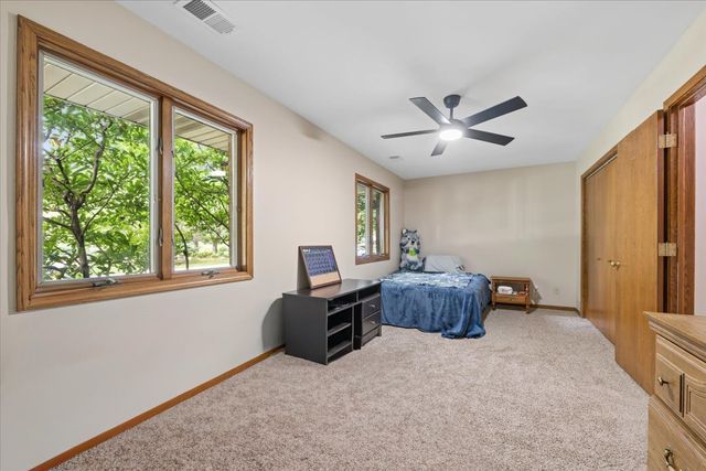 3318 Caroline Drive, Joliet, IL 60435