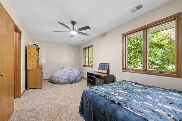3318 Caroline Drive, Joliet, IL 60435
