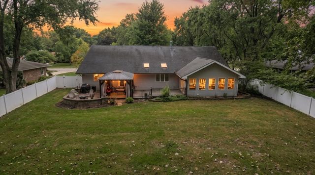 3318 Caroline Drive, Joliet, IL 60435