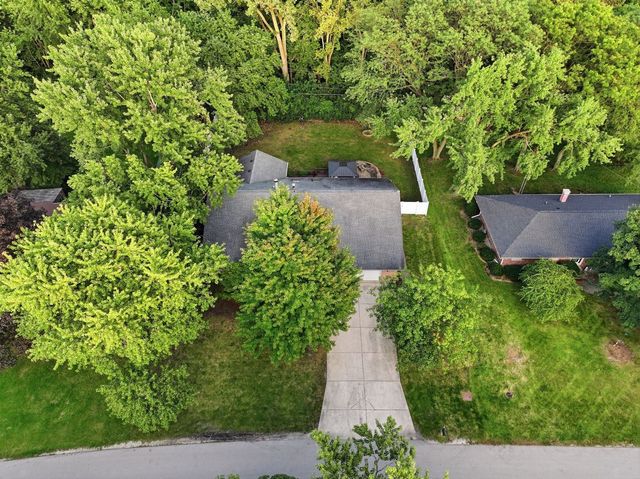 3318 Caroline Drive, Joliet, IL 60435