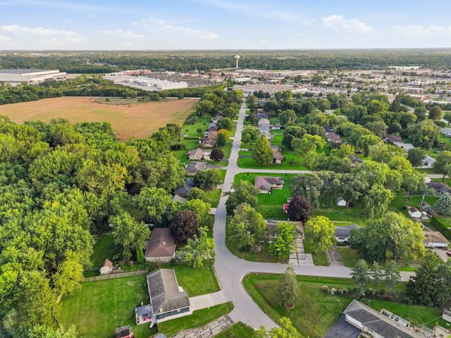 3318 Caroline Drive, Joliet, IL 60435