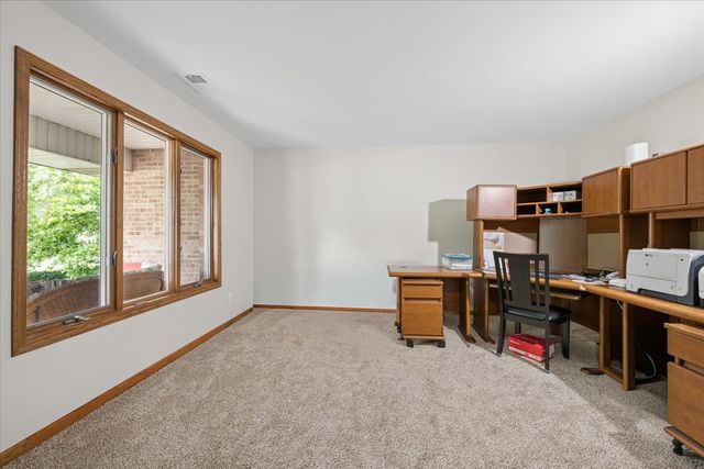 3318 Caroline Drive, Joliet, IL 60435