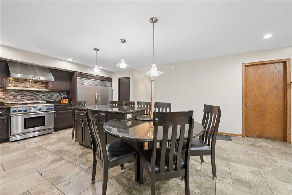 3318 Caroline Drive, Joliet, IL 60435 — photo 5