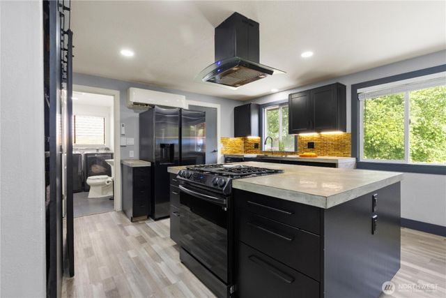 1319 Maple Avenue, Snohomish, WA 98290