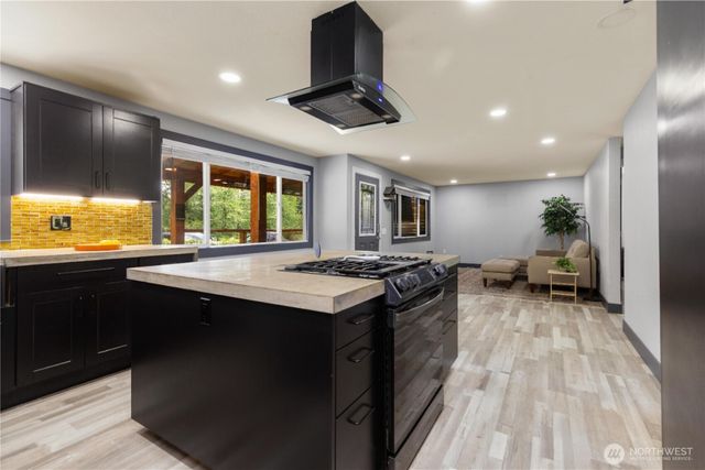 1319 Maple Avenue, Snohomish, WA 98290