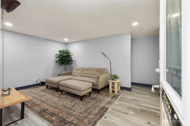 1319 Maple Avenue, Snohomish, WA 98290