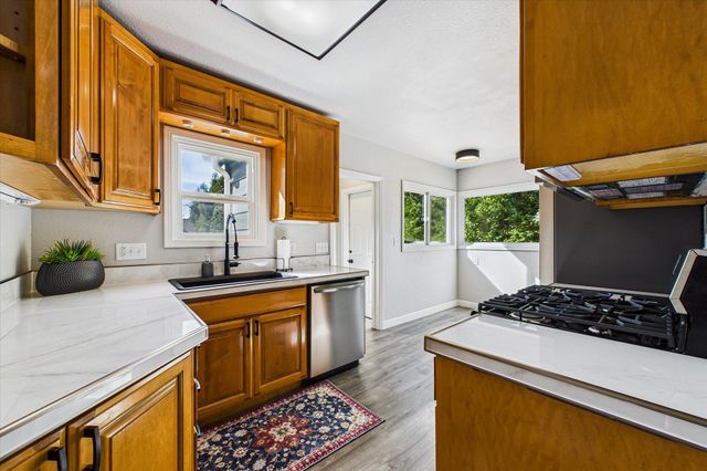 380 Artino Street, Eureka, CA 95503