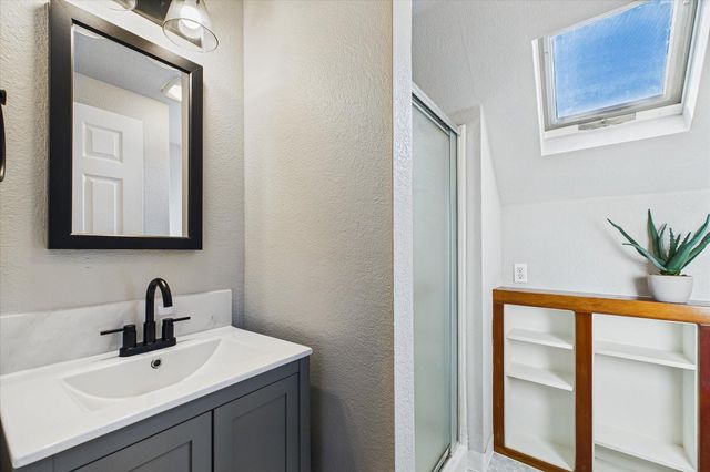 380 Artino Street, Eureka, CA 95503