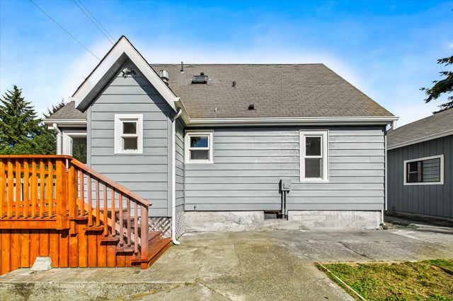 380 Artino Street, Eureka, CA 95503