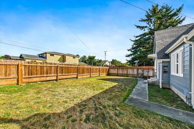 380 Artino Street, Eureka, CA 95503
