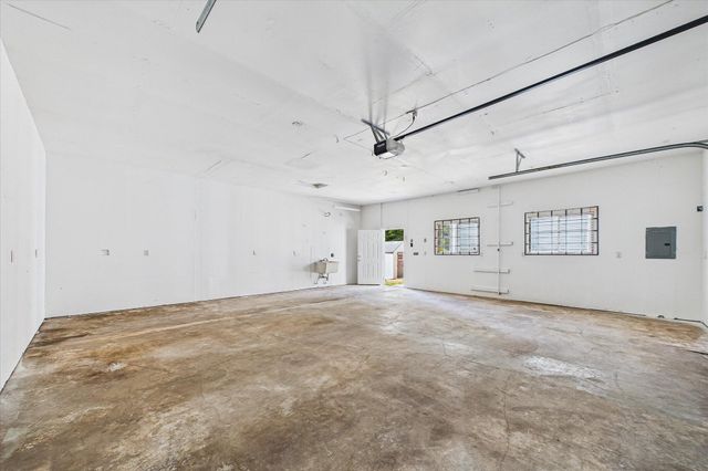 380 Artino Street, Eureka, CA 95503