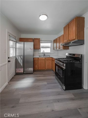 1719 Cabrillo Avenue C, Torrance, CA 90501