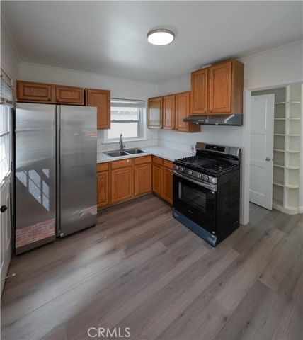 1719 Cabrillo Avenue C, Torrance, CA 90501