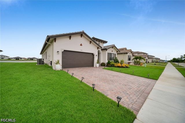 5043 Ofanto LN, Ave Maria, FL 34142