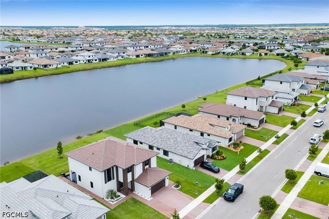 5043 Ofanto LN, Ave Maria, FL 34142