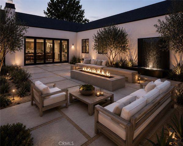 2558 Westminster, Costa Mesa, CA 92627