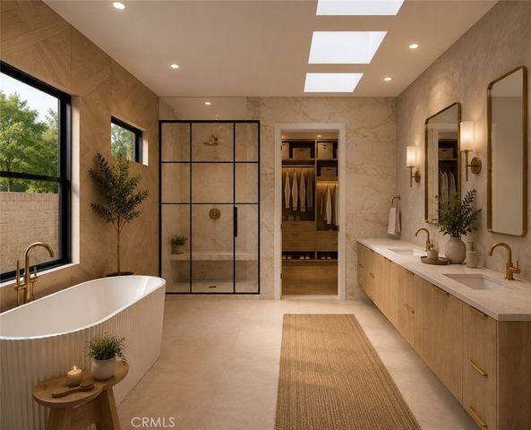 2558 Westminster, Costa Mesa, CA 92627