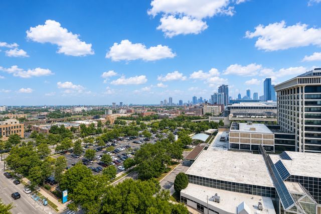 2605 S Indiana Avenue 1404, Chicago, IL 60616