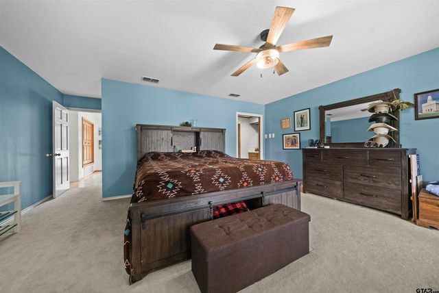 126 County Road 4212, Jacksonville, TX 75766