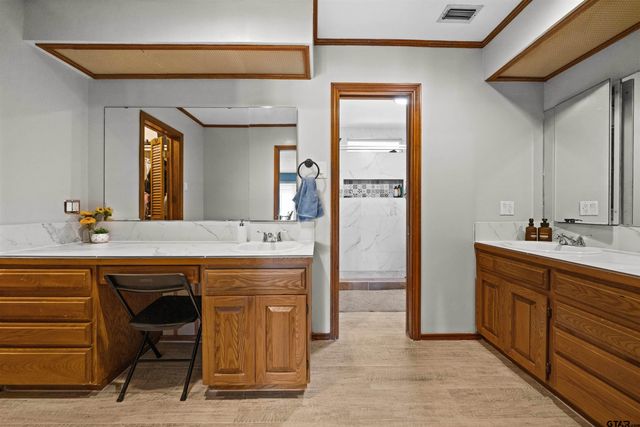 126 County Road 4212, Jacksonville, TX 75766