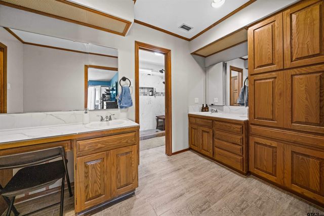 126 County Road 4212, Jacksonville, TX 75766