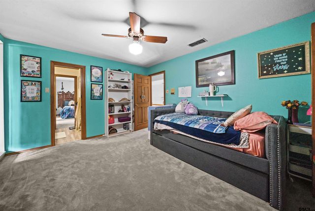 126 County Road 4212, Jacksonville, TX 75766