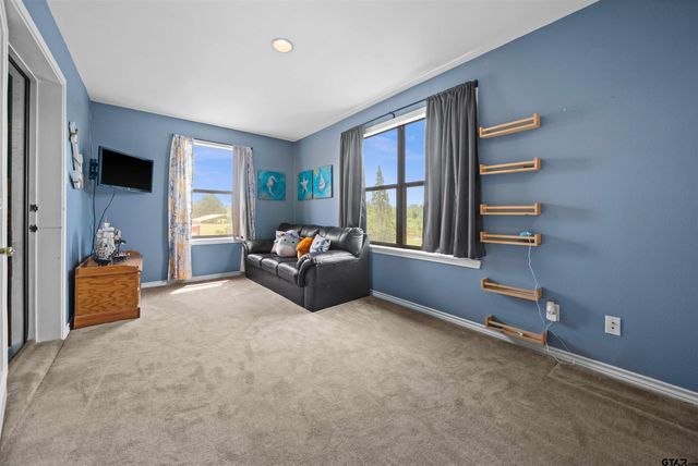 126 County Road 4212, Jacksonville, TX 75766