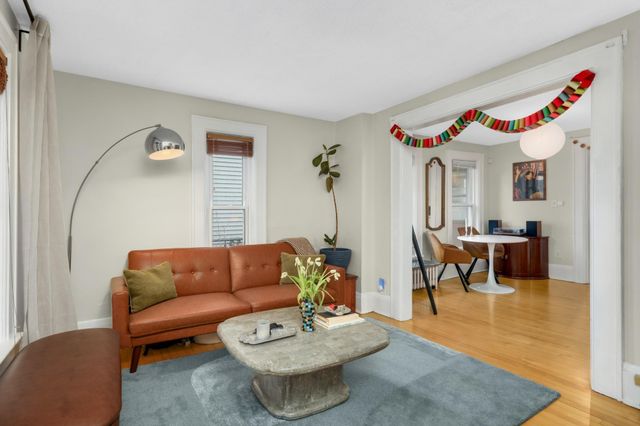 612 Jefferson Street NE, Minneapolis, MN 55413