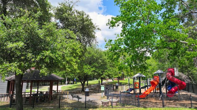 11521 Riverview Drive, Houston, TX 77077