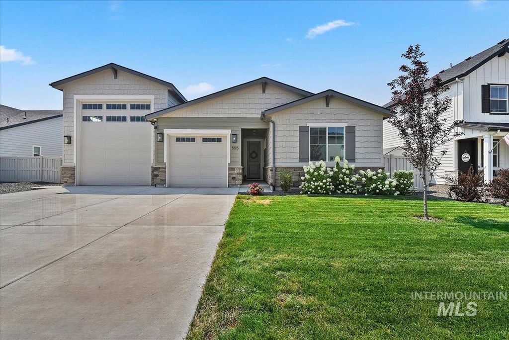 555 Burnside Ave, Middleton, ID 83644 photo 1