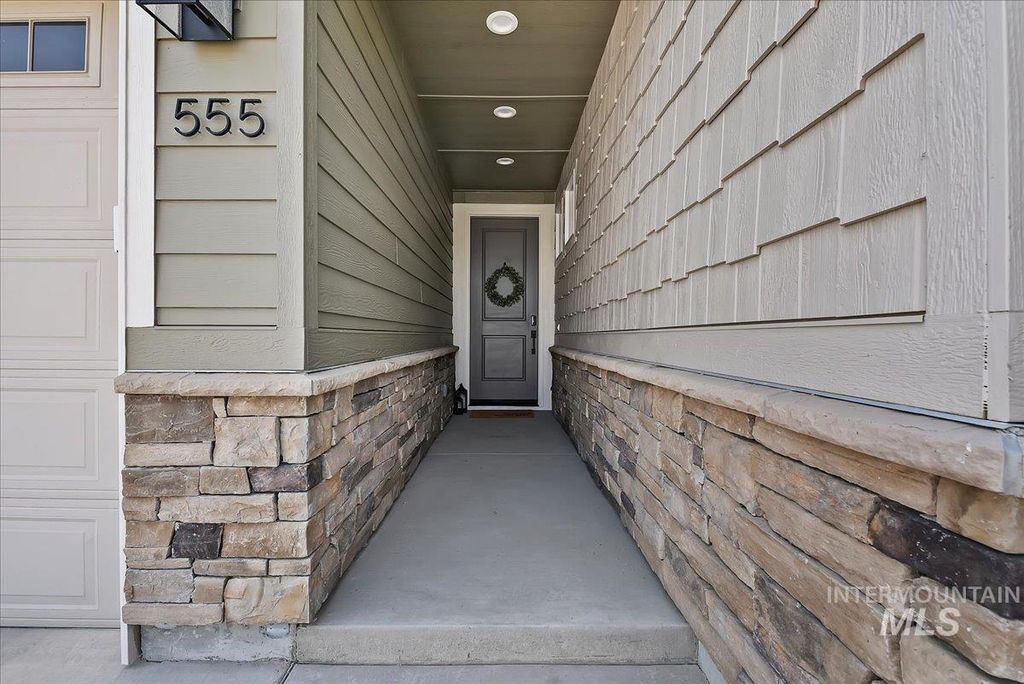 555 Burnside Ave, Middleton, ID 83644 photo 4