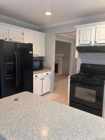36715 Paddock Drive, Clinton Township, MI 48035