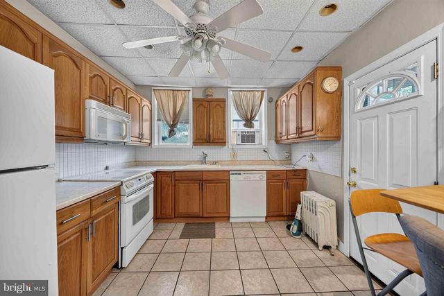 5913 N 6TH ST, Philadelphia, PA 19120