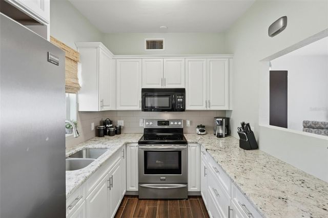 6535 10TH STREET N, St Petersburg, FL 33702